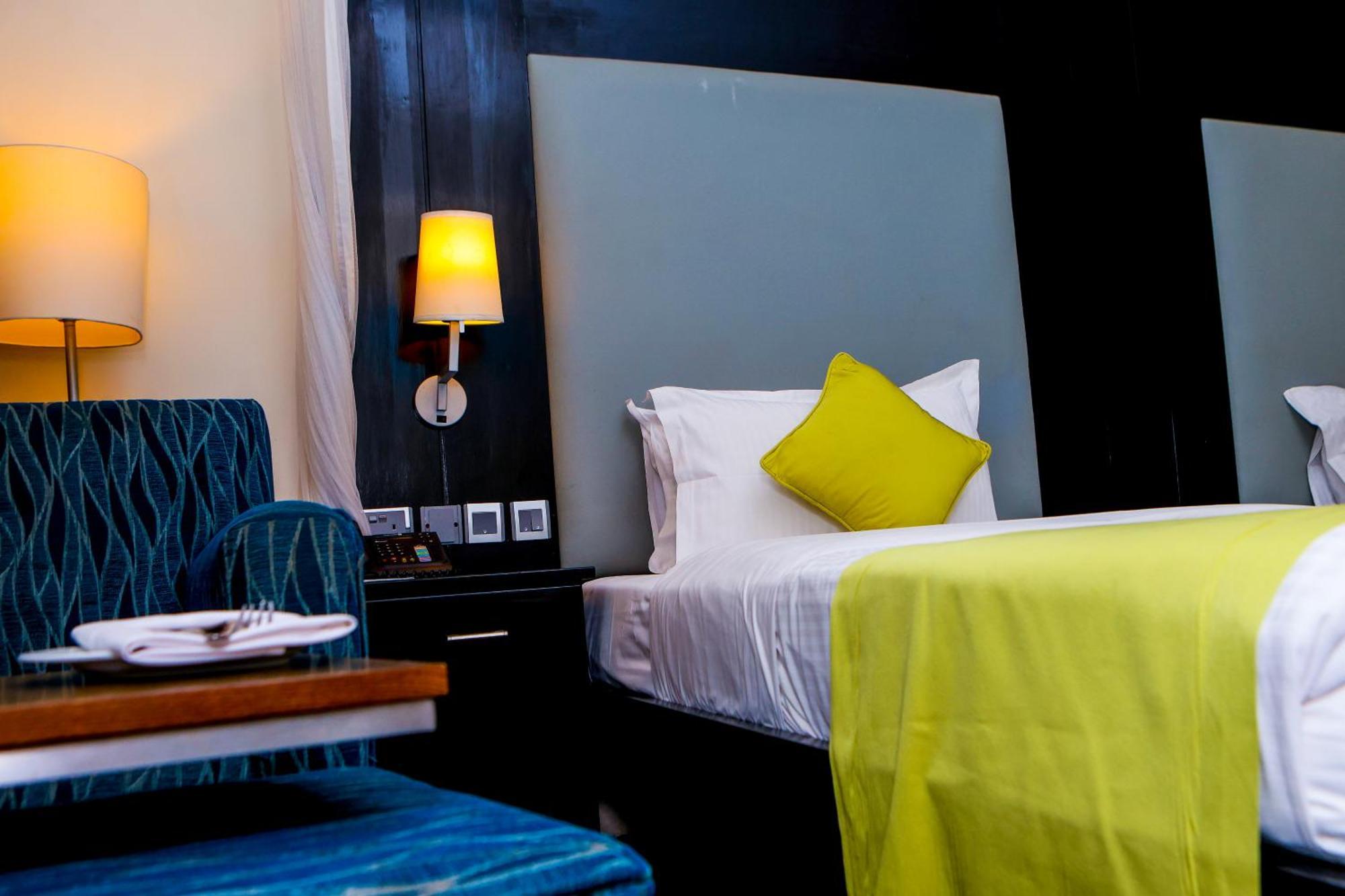 Acacia Premier Hotel كيزيمو المظهر الخارجي الصورة