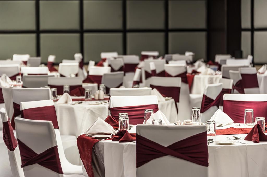 Acacia Premier Hotel كيزيمو المظهر الخارجي الصورة